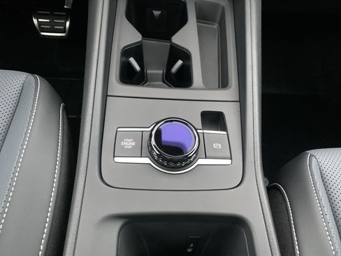 New 2025 Volkswagen Tiguan SE R-Line image 21