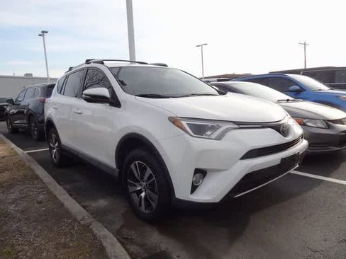 Used 2017 Toyota RAV4 XLE image 3