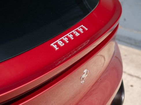 Used 2025 Ferrari Purosangue AWD/4WD image 22