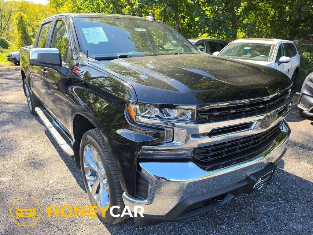 Used 2019 Chevrolet Silverado 1500 LT w/ All-Star Edition AWD/4WD image 1