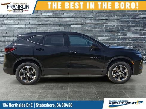 Used 2024 Chevrolet Blazer LT w/ Convenience Package FWD image 7