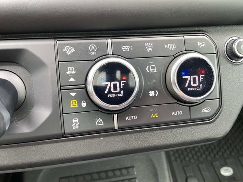 Used 2022 Land Rover Defender 110 X image 24