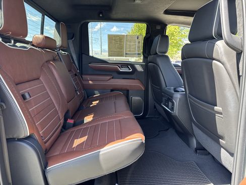 Used 2025 GMC Sierra 1500 Denali Ultimate AWD/4WD image 24