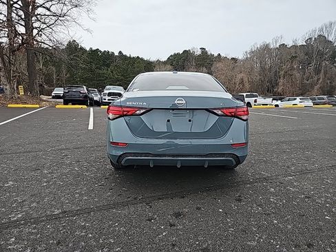 Used 2025 Nissan Sentra SV image 6