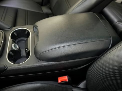Certified 2023 Porsche Cayenne AWD/4WD image 33