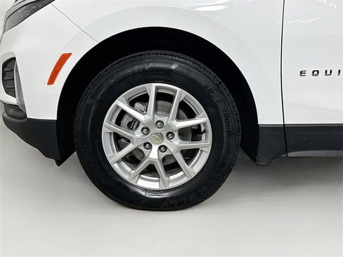 Used 2024 Chevrolet Equinox LT image 29