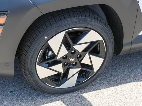 New 2026 Hyundai Kona Limited FWD image 7