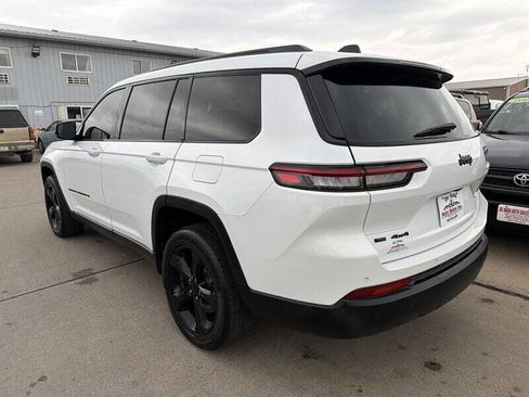 Used 2022 Jeep Grand Cherokee L Laredo AWD/4WD image 4