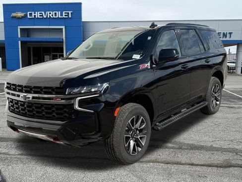 Used 2022 Chevrolet Tahoe Z71 w/ Luxury Package AWD/4WD image 38