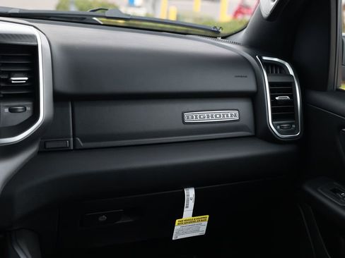 New 2026 RAM 1500 4x4 Crew Cab image 24