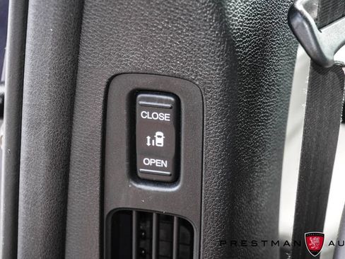 Used 2024 Honda Odyssey Touring image 42