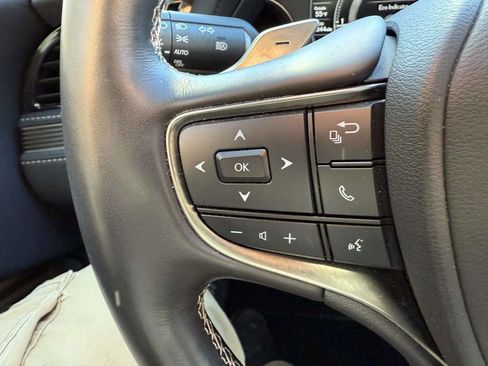 Used 2021 Lexus LS 500 AWD image 21