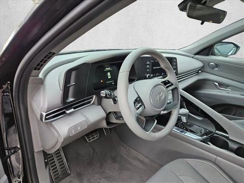 New 2026 Hyundai Elantra SEL Sport Premium image 3