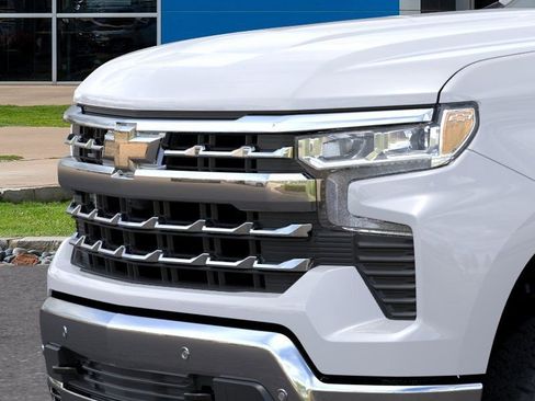 New 2026 Chevrolet Silverado 1500 LTZ w/ LTZ Premium Package AWD/4WD image 13