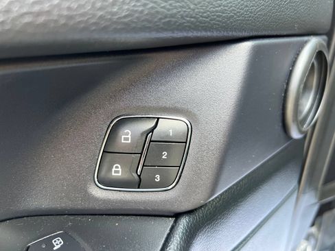 Used 2021 Ford Expedition XLT AWD/4WD image 29