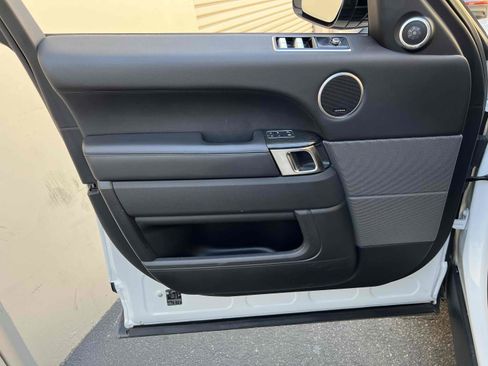 Used 2019 Land Rover Range Rover Sport HSE AWD/4WD image 15