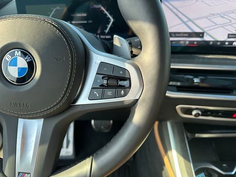 Certified 2024 BMW X7 xDrive40i w/ M Sport Package image 15