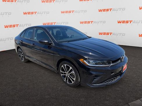 Used 2025 Volkswagen Jetta Sport FWD image 7