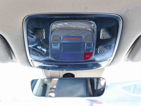 Used 2024 Genesis GV80 2.5T image 17