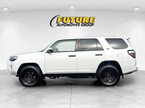 Used 2018 Toyota 4Runner SR5 image 7