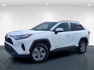 Used 2024 Toyota RAV4 XLE video 2