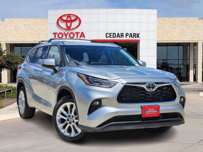 Used 2022 Toyota Highlander Limited