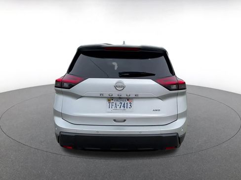 Used 2025 Nissan Rogue SV image 12