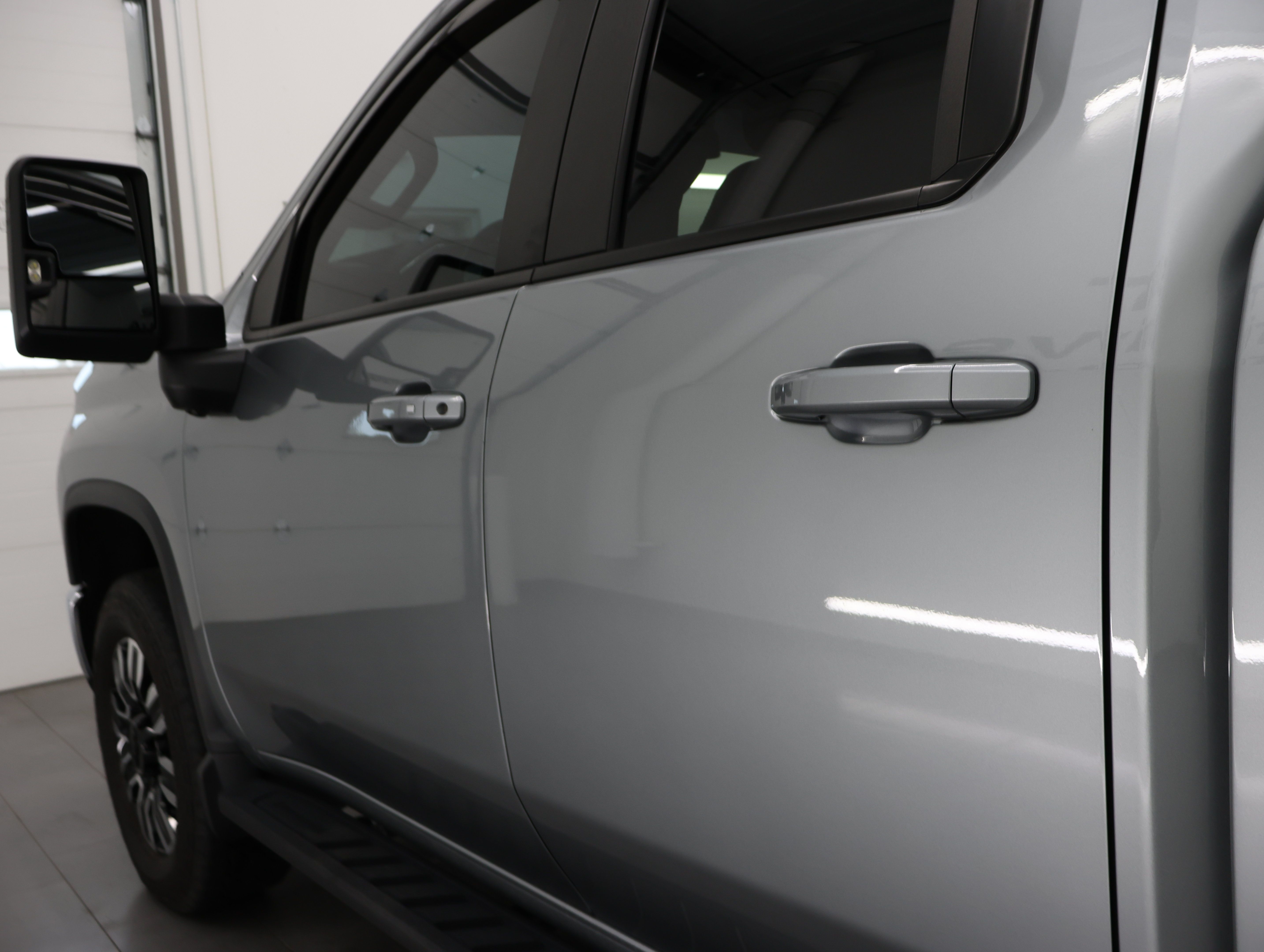 Used 2024 Chevrolet Silverado 2500 LT AWD/4WD image 40