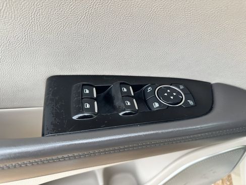 Used 2016 Lincoln MKX Reserve w/ Luxury Package FWD image 10