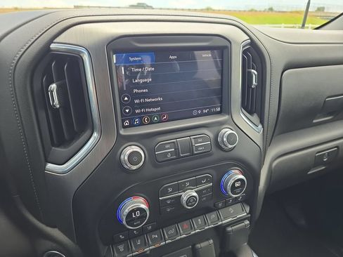 Used 2023 GMC Sierra 3500 Denali w/ Denali Ultimate Package AWD/4WD image 24