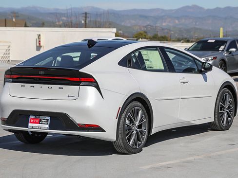 New 2026 Toyota Prius Limited image 5