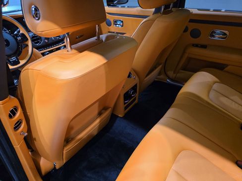 Used 2024 Rolls-Royce Ghost image 13