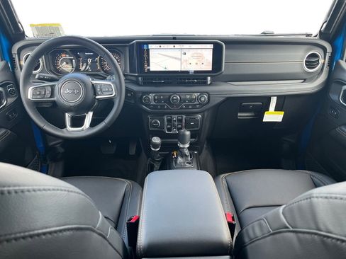 New 2026 Jeep Wrangler Unlimited Sahara AWD/4WD image 20
