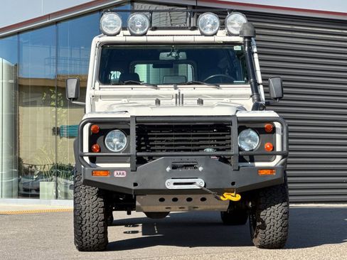 Used 1993 Land Rover Defender 110 image 11