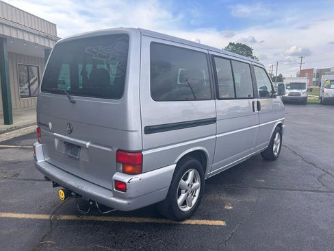 Used 2002 Volkswagen Eurovan GLS FWD image 3