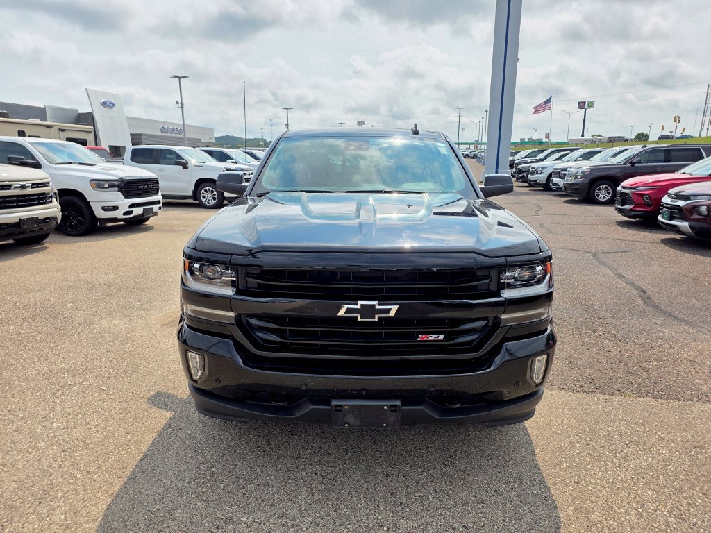 Used 2017 Chevrolet Silverado 1500 LTZ Z71 w/ LTZ Plus Package AWD/4WD image 2