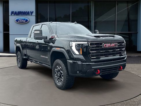 Used 2026 GMC Sierra 2500 AT4X AWD/4WD image 3