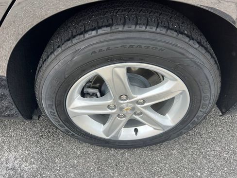 Used 2023 Chevrolet Malibu LS image 12