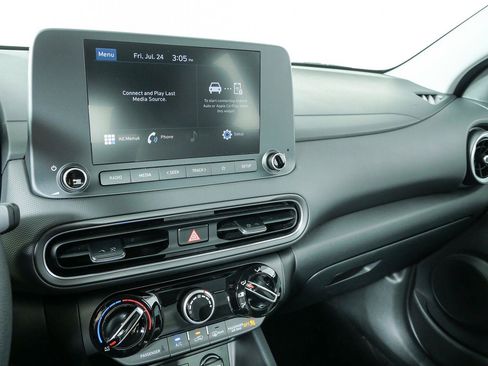 Used 2023 Hyundai Kona SE FWD image 17