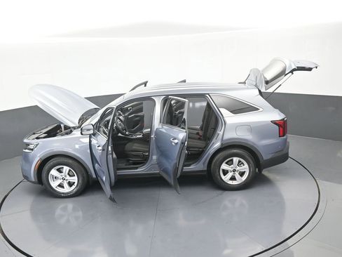 Used 2022 Kia Sorento LX image 63