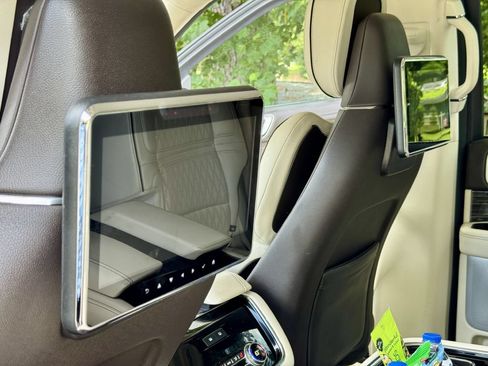 Used 2018 Lincoln Navigator Black Label AWD/4WD image 19
