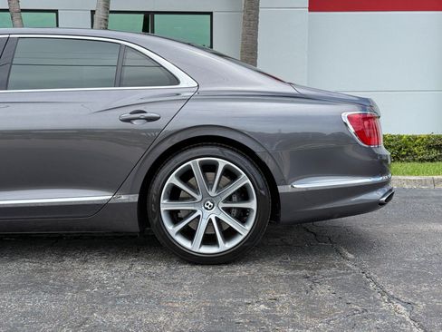Used 2021 Bentley Flying Spur W12 AWD/4WD image 22