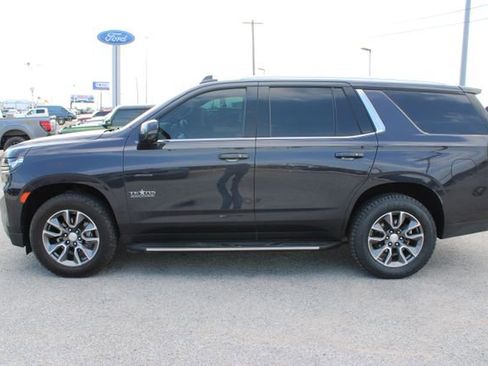 Used 2022 Chevrolet Tahoe LT w/ Luxury Package image 10