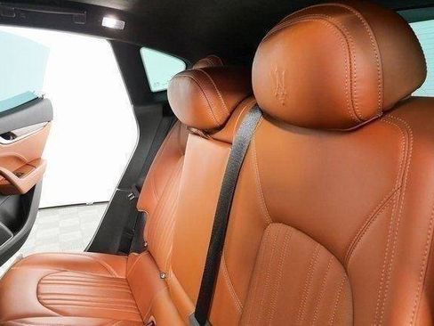 Used 2017 Maserati Levante w/ Luxury Package AWD/4WD image 22