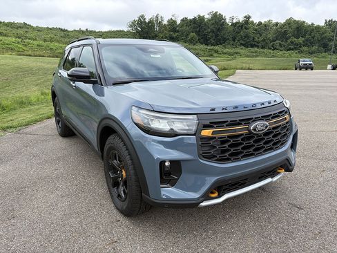 New 2026 Ford Explorer Tremor w/ Tremor Ultimate Package AWD/4WD image 8