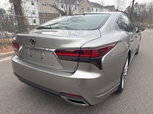 Used 2025 Lexus LS 500 image 12