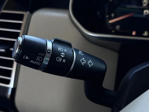 Used 2014 Land Rover Range Rover Supercharged image 30