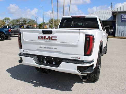 Used 2024 GMC Sierra 2500 AT4 w/ AT4 Premium Plus Package image 12