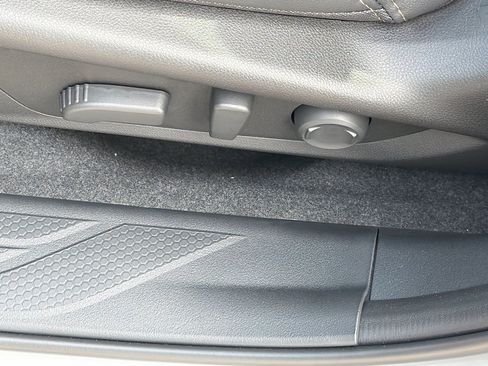 New 2026 Subaru Outback Limited AWD/4WD image 24
