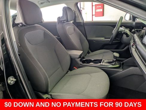 Used 2025 Kia K4 FWD image 28